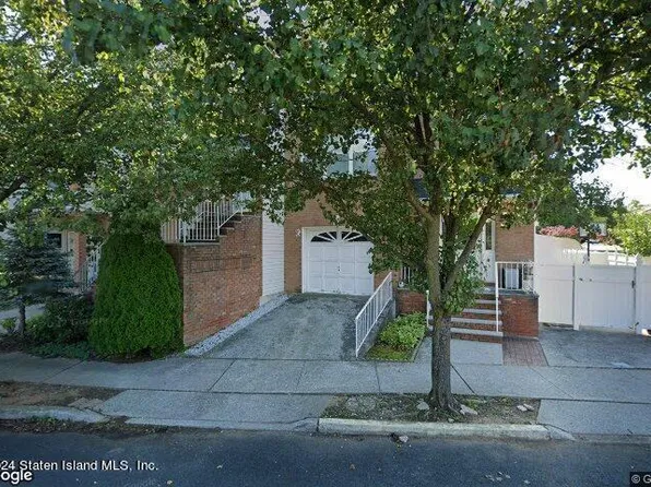 10 Daniella Ct, Staten Island, NY 10314