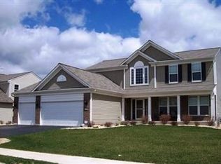 2438 Emerald Ln, Yorkville, IL 60560