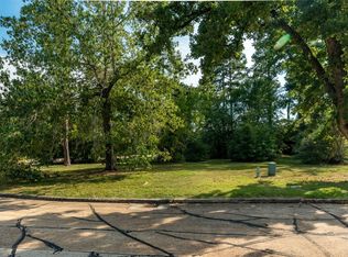 15 Stanford Ct, Montgomery, TX 77356