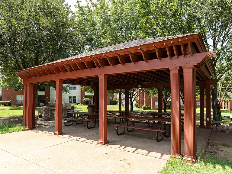 Sturbridge Commons — Photo 28