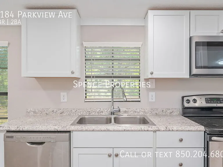 3184 Parkview Ave — Photo 10