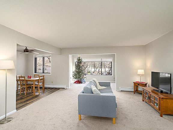 2nd image of 3076 Lexington Ave N APT C7