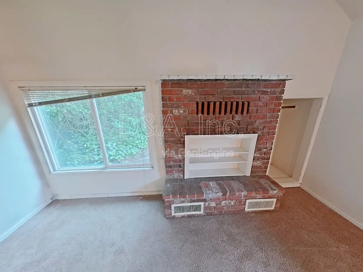 Building Photo - 434 NW 17th St #B