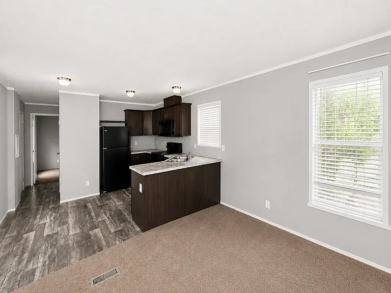 38 W Manor St #38B — Photo 10