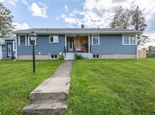 69 Beardsworth Rd, Tiverton, RI 02878