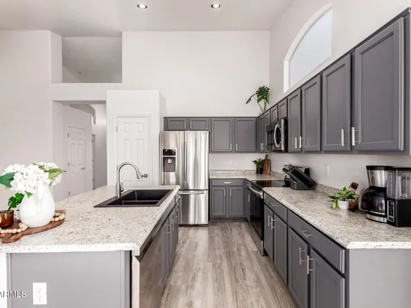 11622 W PALM BROOK Drive, Avondale, AZ 85392