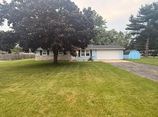 69740 Eisenhower Rd, Sturgis, MI 49091
