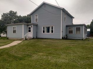 31 Flint St, Shelby, OH 44875