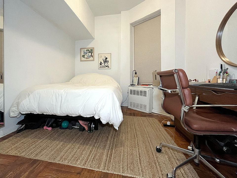 1st image of 361 E 10th St APT 1