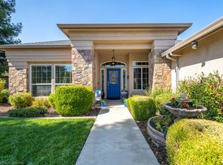 1566 Gold Hills Dr, Redding, CA