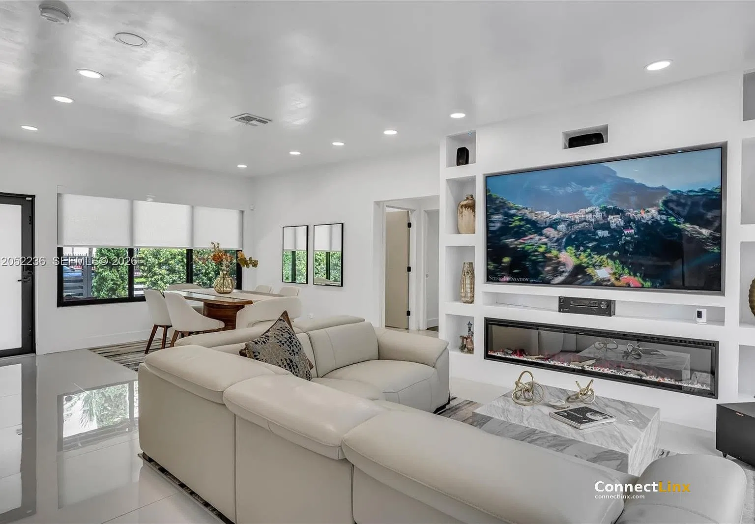 3 bed, 3.0 bath, 1700 sqft, $7,200 — Photo 3