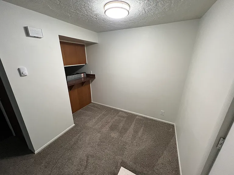 2906 W Jordan St — Photo 13