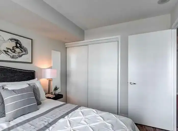 15 Fort York Blvd #1508 — Photo 4
