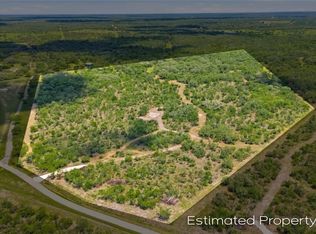 317 Machicek Rd, Goliad, TX 77963