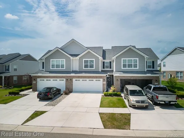 8584 Grove St, Washington, MI 48094