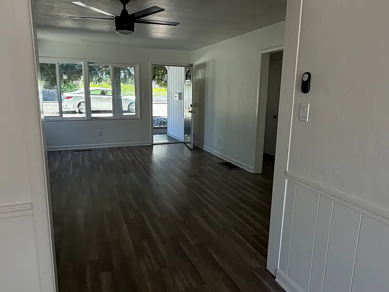 3869 Vineyard Ave — Photo 4