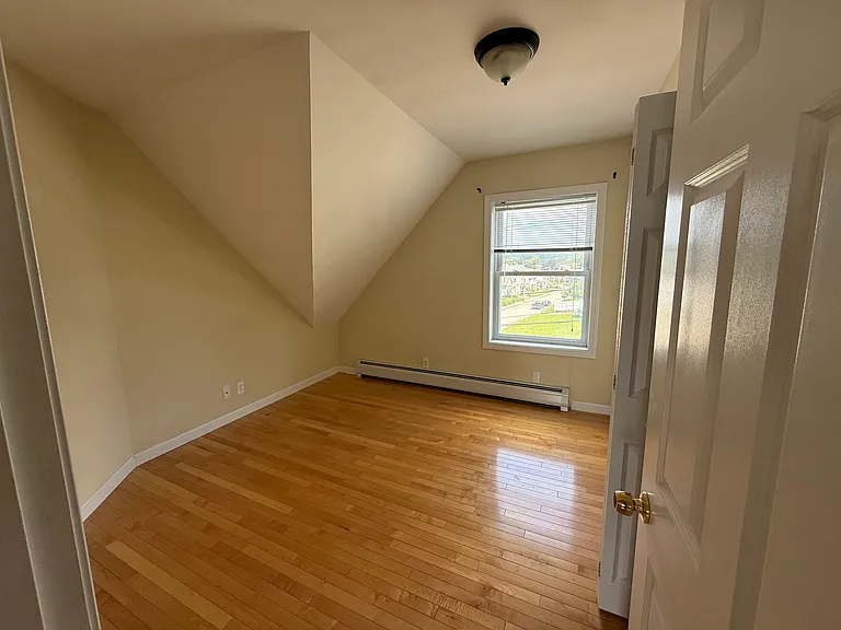 15 Newton Ave #3 — Photo 14