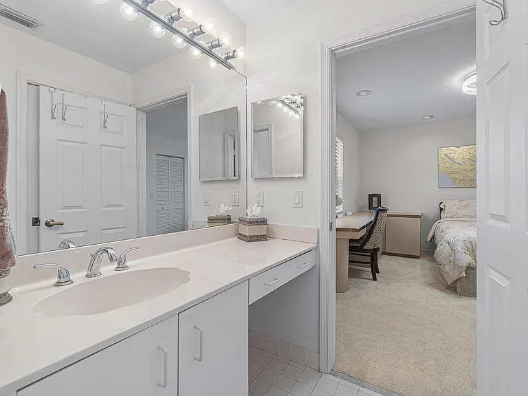 17099 Ryton Ln — Photo 26