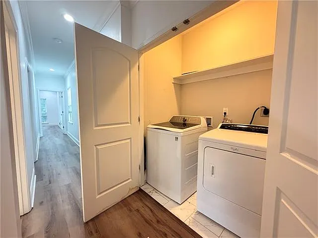 2615 Banks St — Photo 9