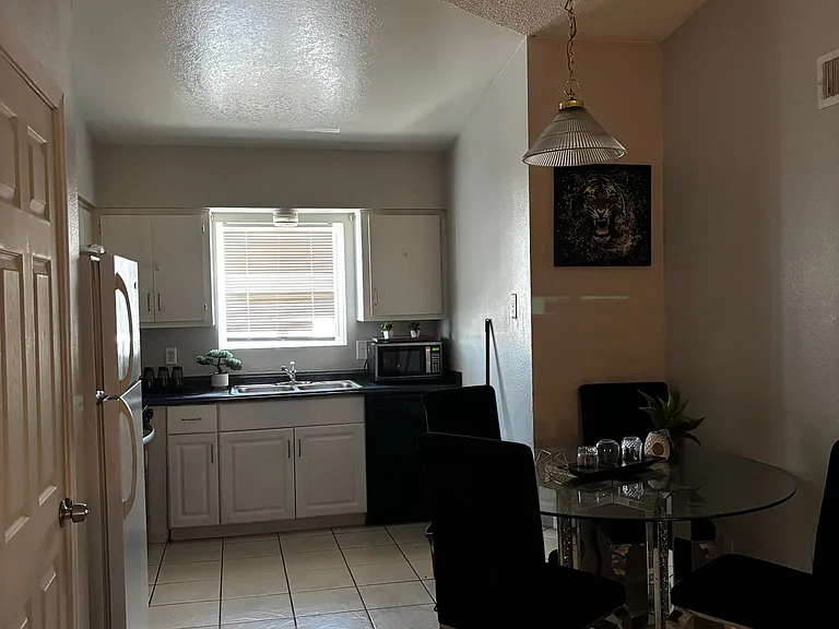 1710 E 5th Ave #202 — Photo 6