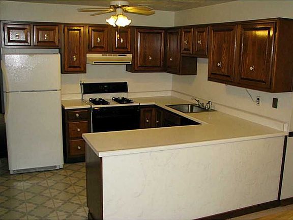 4th image of 370 Marbury Dr