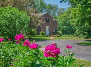 14 Old Bedford Farm Rd, Killingworth, CT 06419