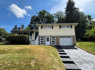 157 Bryn Myrr Dr, Huntington, WV 25705