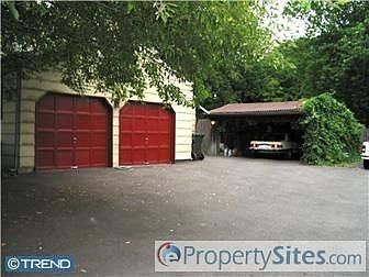 2nd image of 519 Grant St
