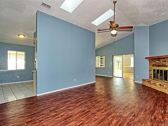 3rd image of 3109 Ginger Cir
