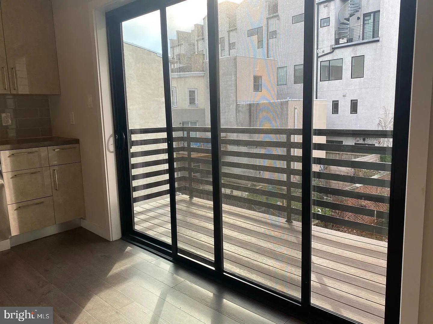 1 bed, 1.5 bath, 800 sqft, $2,100 — Photo 4