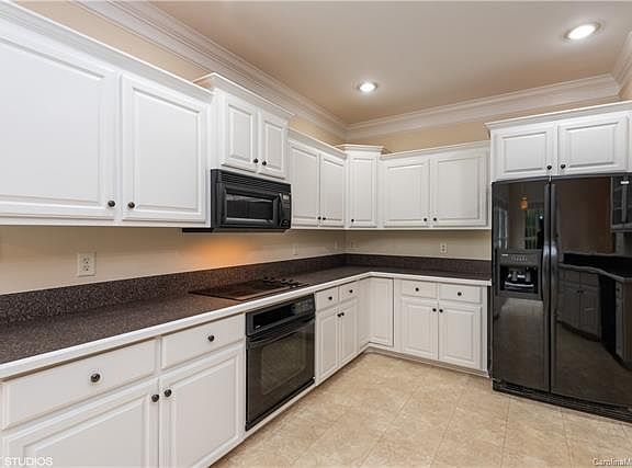 5th image of 3001 Greenmont Cir