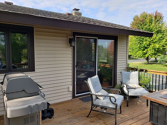 2nd image of 1701 McKinley Dr