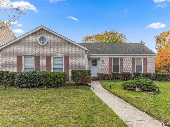 34397 Parkdale Ct, Livonia, MI 48150