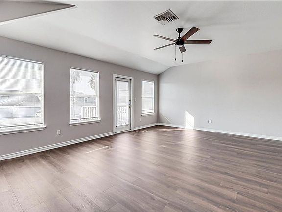 4th image of 13986 Fortuna Bay Dr APT D