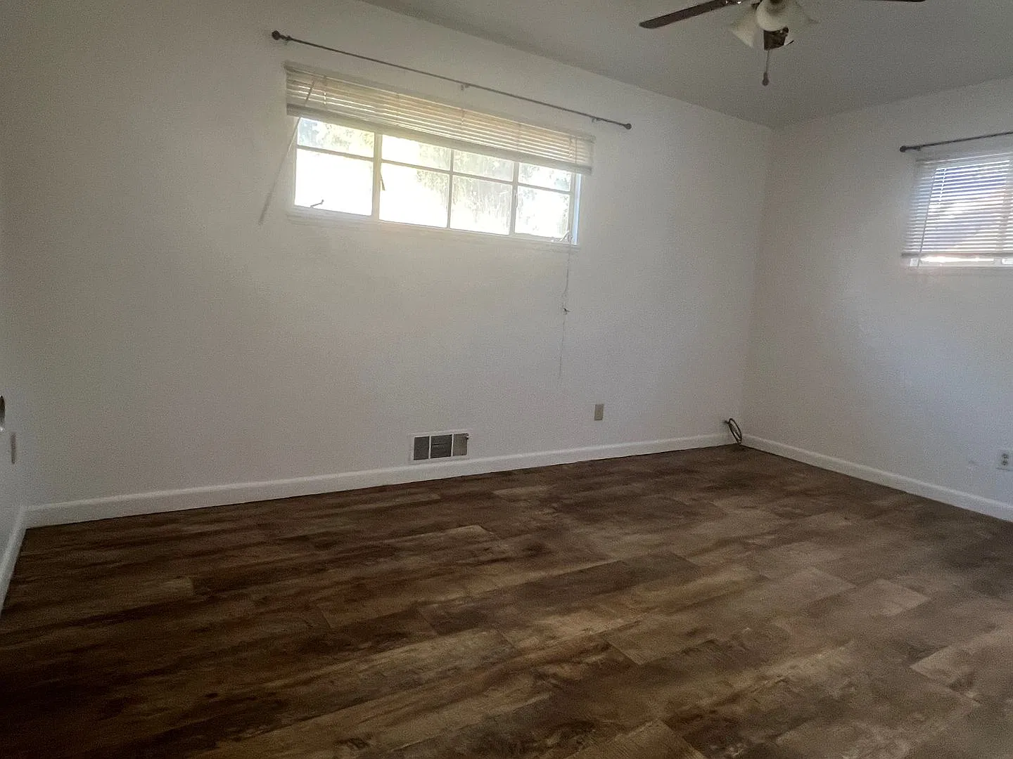 705 N Heights Dr — Photo 4