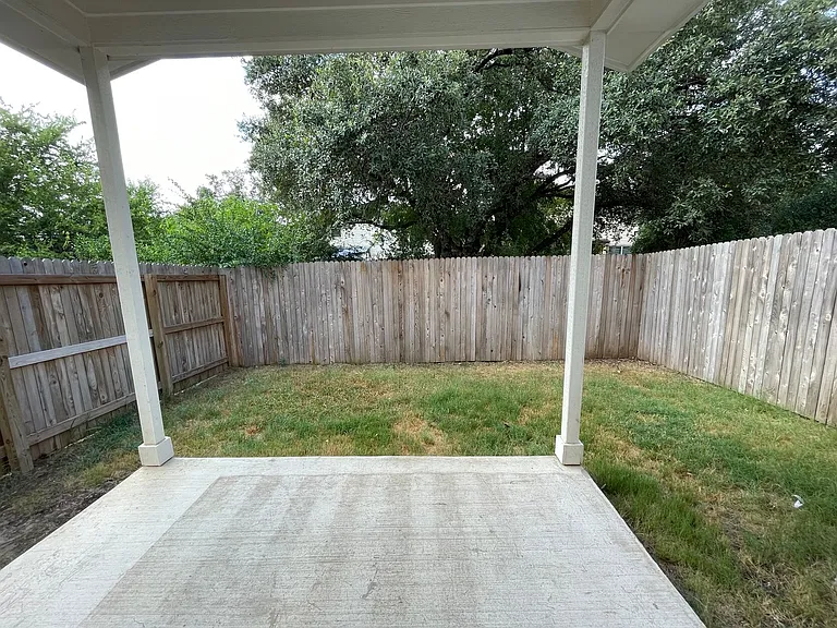 10330 Lynwood Vlg #101 — Photo 17