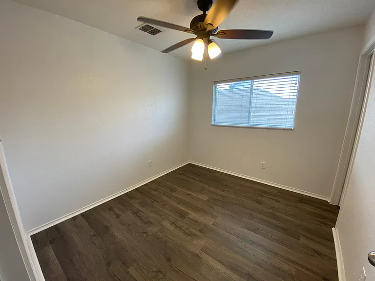 3411 Ashleaf Wls — Photo 9