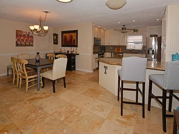 4th image of 5618 Bayou Grande Blvd NE