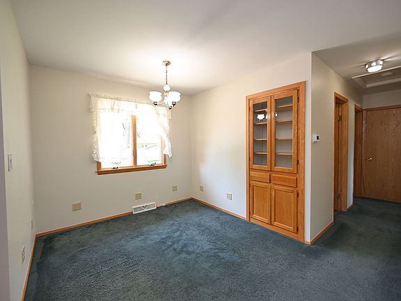 5th image of 409 Linwood Ave