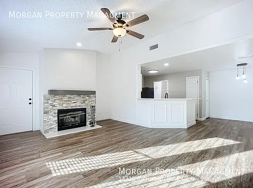 13715 Richmond Park Dr N Photo 1