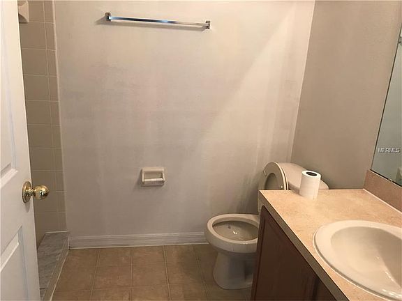 5th image of 451 Danube Dr