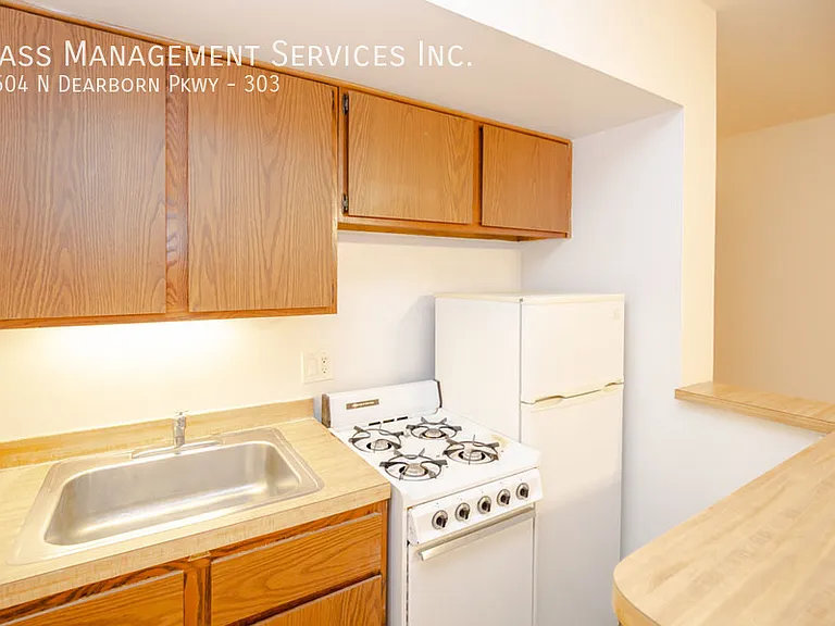 1504 N Dearborn Pkwy, Chicago, IL — Photo 15