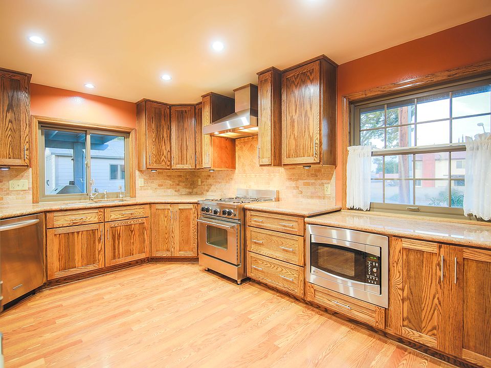 1st image of 25696 Allen Way