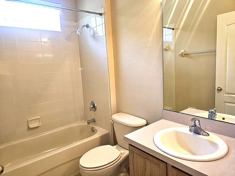9935 Shadow Creek Dr — Photo 14