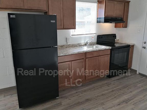 5th image of 15 Lanford Dr