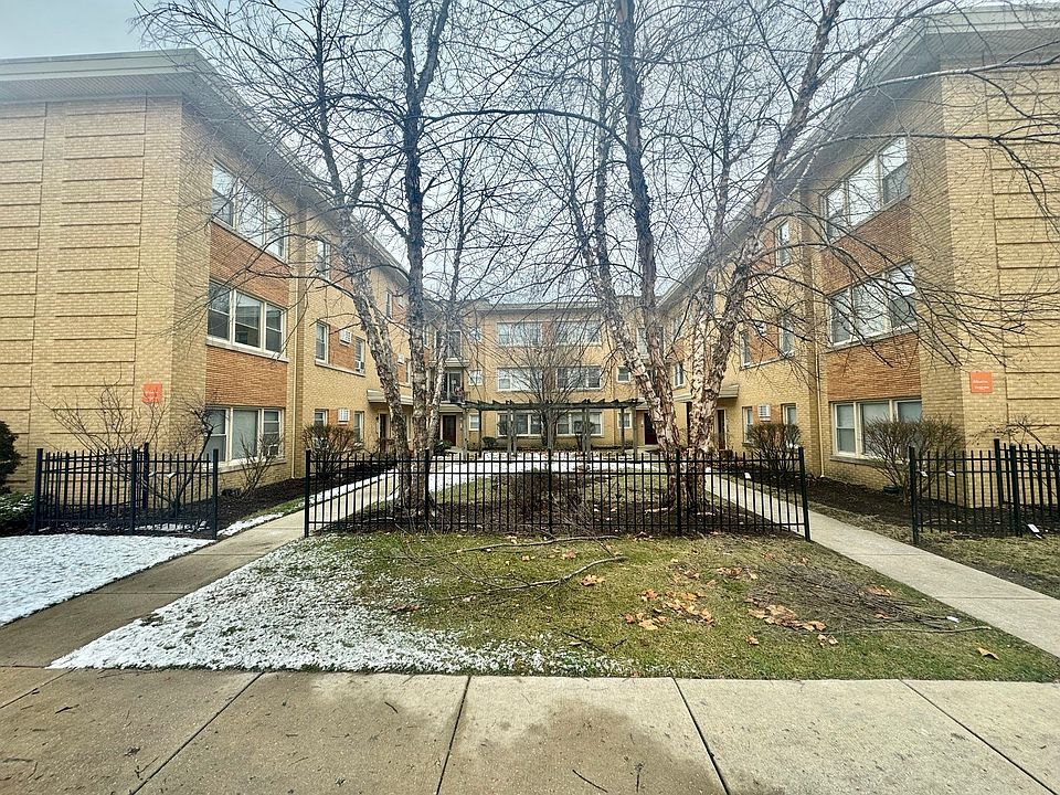1st image of 1951 S Euclid Ave #108