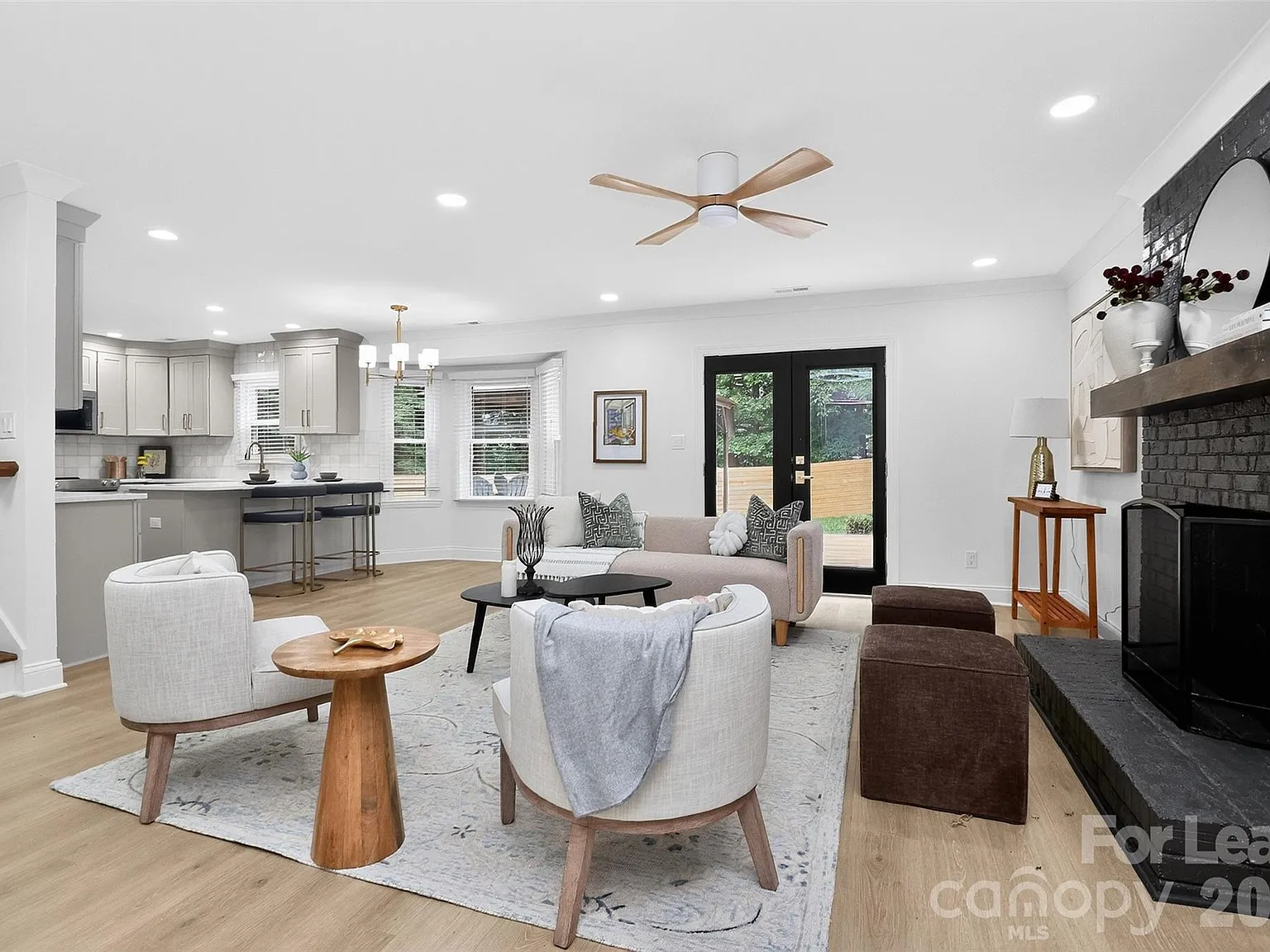 4 bed, 2.5 bath, 2264 sqft, $3,250 — Photo 1