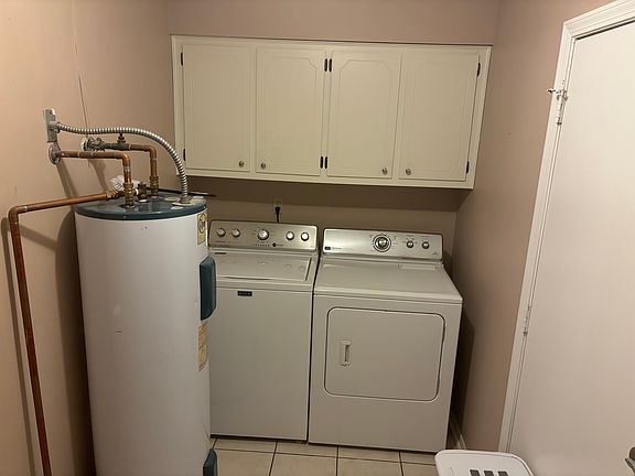 4th image of 15137 Parkwood Dr N