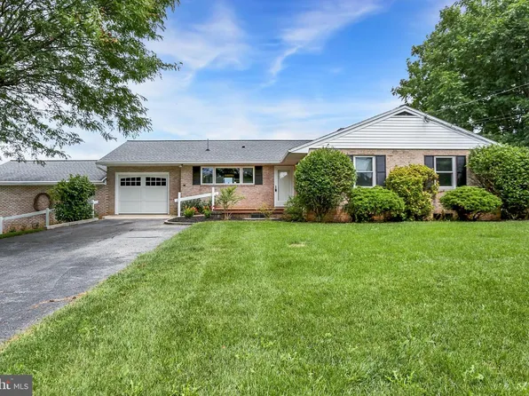 920 S 80th St, Harrisburg, PA 17111