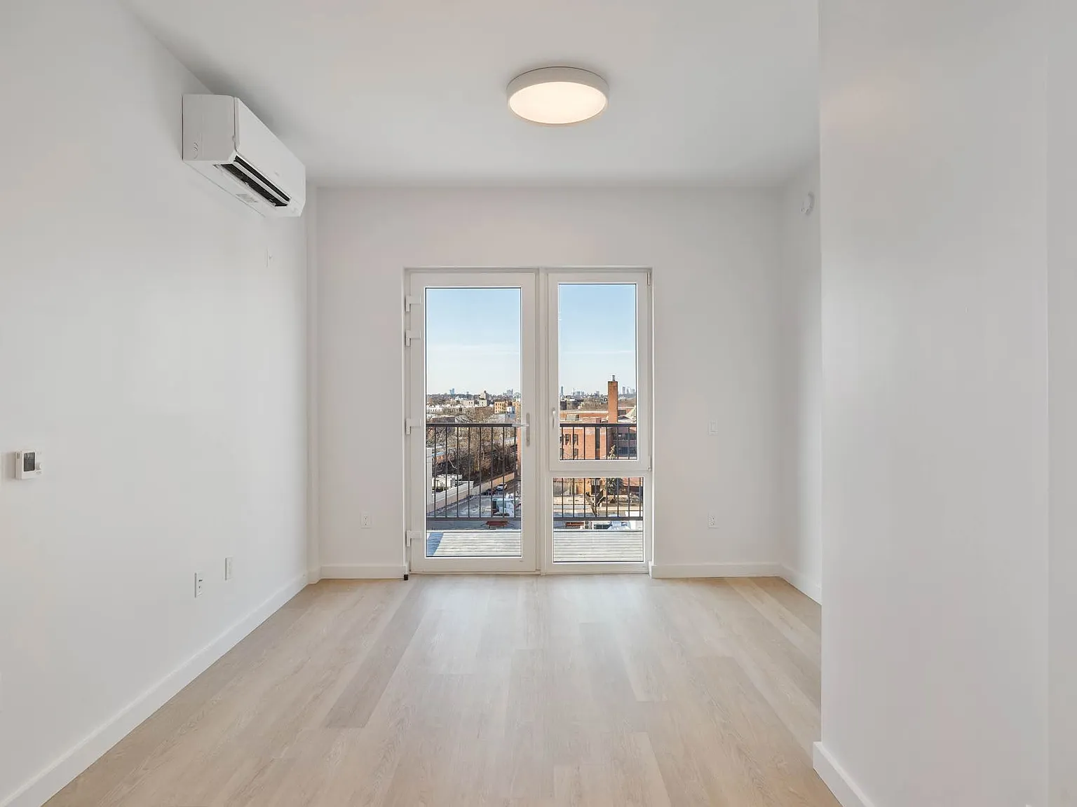 1615 Cedar Street — Photo 3